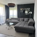 Grand 80m2 - 3 - 7 Min Du Centre - Calme - Ideal Famille דירה