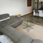 Grand 80m2 - 3 - 7 Min Du Centre - Calme - Ideal Famille * ריימס