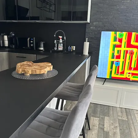 Apartment Grand 80m2 - 3 - 7 Min Du Centre - Calme - Ideal Famille