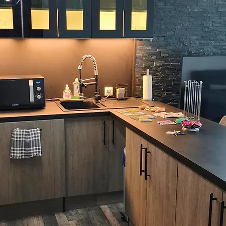 Grand 80m2 - 3 - 7 Min Du Centre - Calme - Ideal Famille * ריימס