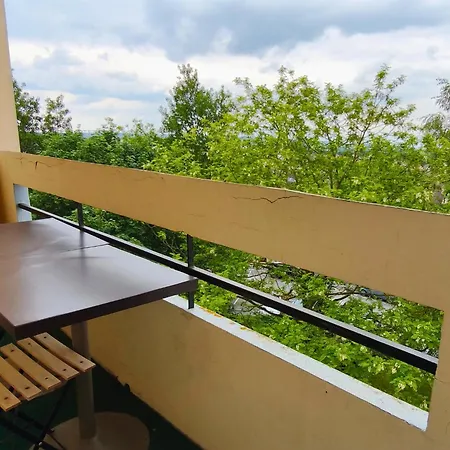 Grand 80m2 - 3 - 7 Min Du Centre - Calme - Ideal Famille アパート ランス